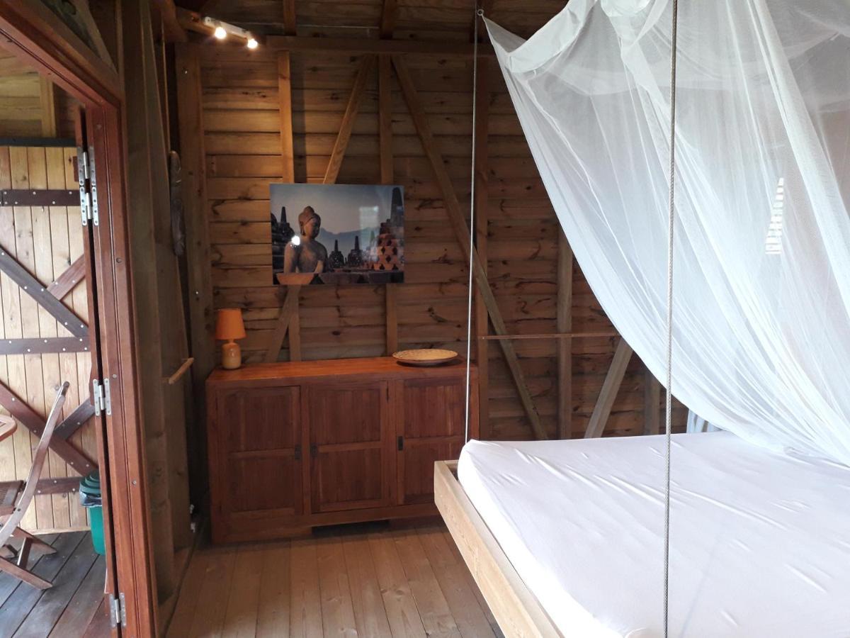 Ti Kaz Anoli Cottage En Bois Avec Vue Sur La Baie Terre-de-Bas Exterior foto